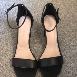 Kelly & Katie Sandals